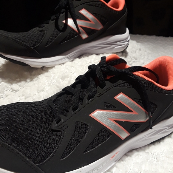 new balance 490 men gold